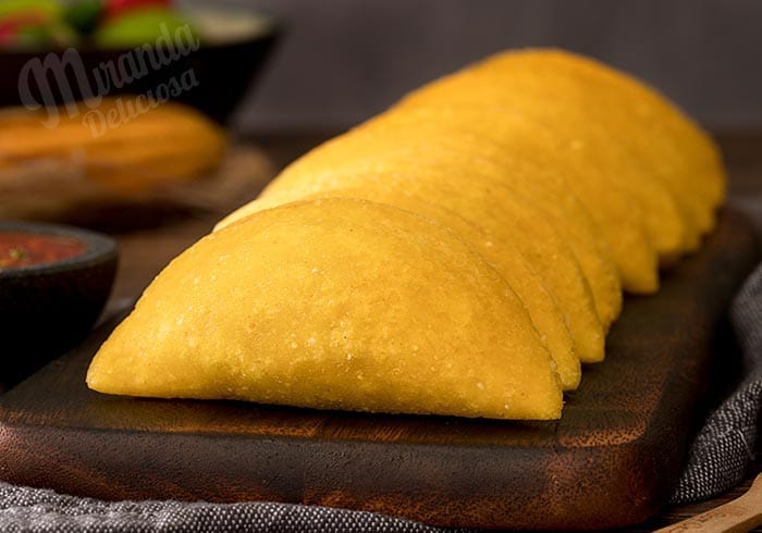 Empanadas Colombianas de Carne - 50 Unidades