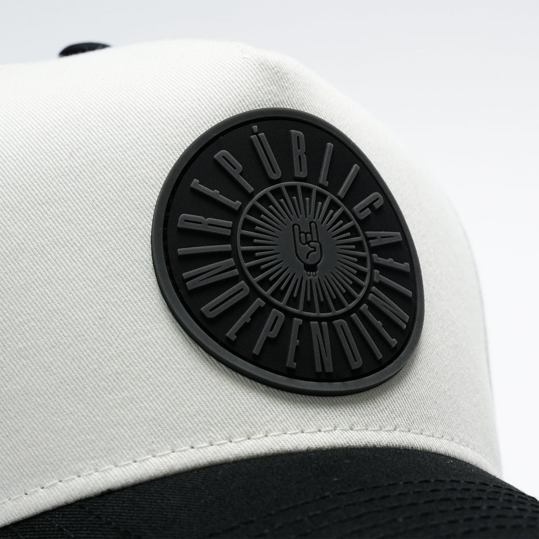 República Independiente Frame Cap - Natural Black